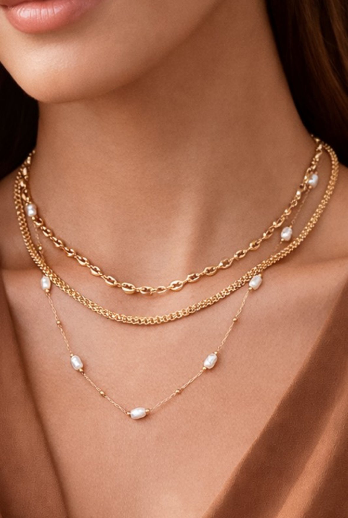 Collar Elara