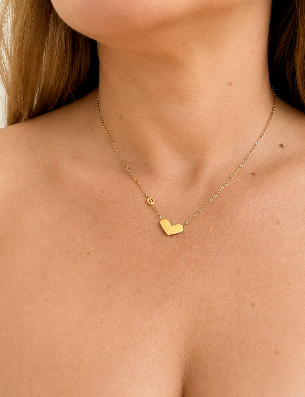 Amora Necklace