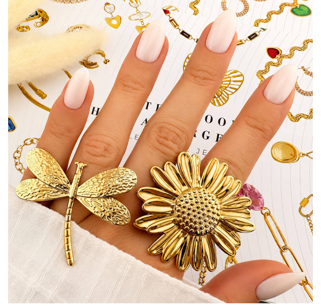 Golden Daisy Ajustable Ring