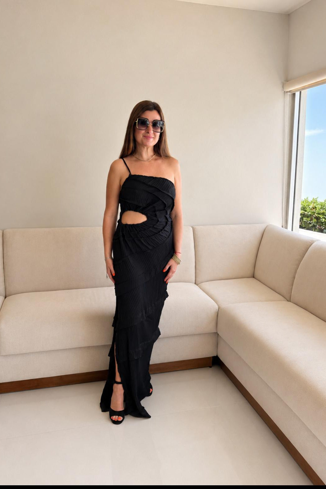 Vestido plisado Isla Sombra con aberturas