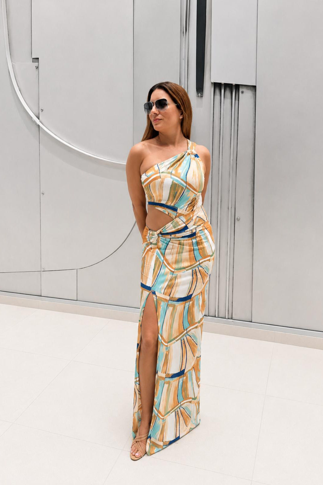 Vestido largo maxi con estampado de mareas abstracto